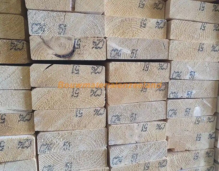 Vuren geschaafd 50x150 mm. 450 cm. (netto maat 44x146) FSC Mix 70%