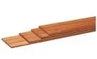 Hardhouten geschaafde plank, met V-groeven, 1,5 x 14,5 x 395 cm.