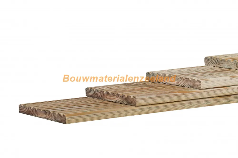 Grenen geprofileerd dekdeel 2,8x14,5x500 cm, 1 zijde grof profiel, 1 zijde glad, groen ge?mpregneerd