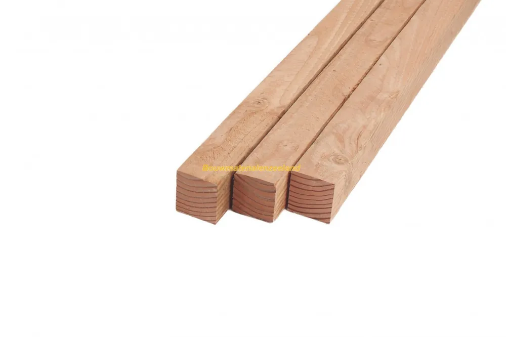 Douglas geschaafde regel 4,5 x 4,5 x 300 cm, onbehandeld.