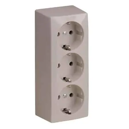 OPBOUW 3 VOUDIG STOPCONTACT MET RAND AARDE