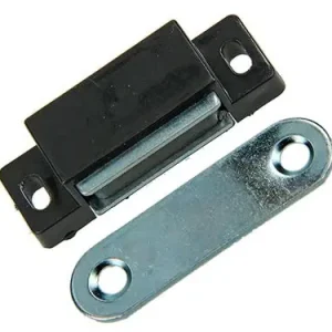 1005311 - 2 MAGNEETSLOTEN, LICHT MODEL, KUNSTSTOF ZWART